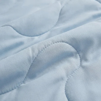 Kühlende Decke